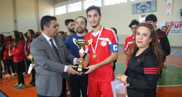 Futsal final müsabakaları yapıldı