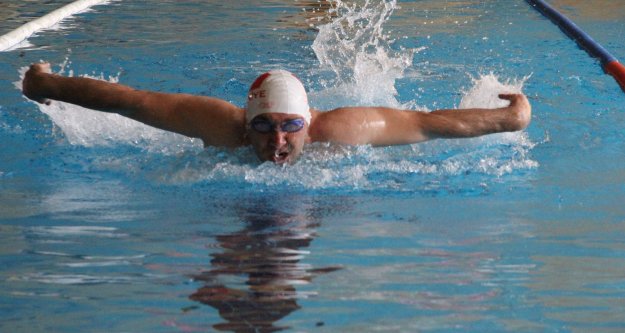 Erzincanlı yüzücü Kıtalararası Yüzme Yarışı’na katılacak