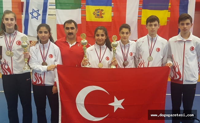 Badmintoncular Bulgaristan’dan madalyayla döndü