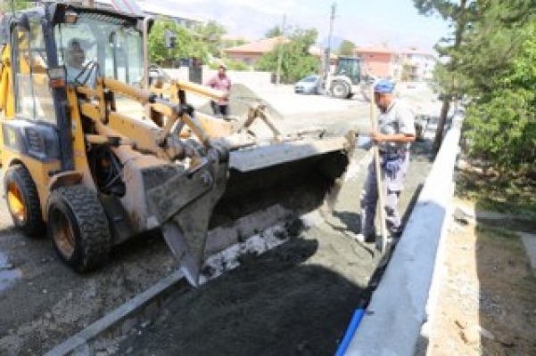 Erzincan Belediyesi çalışmaları sürdürüyor