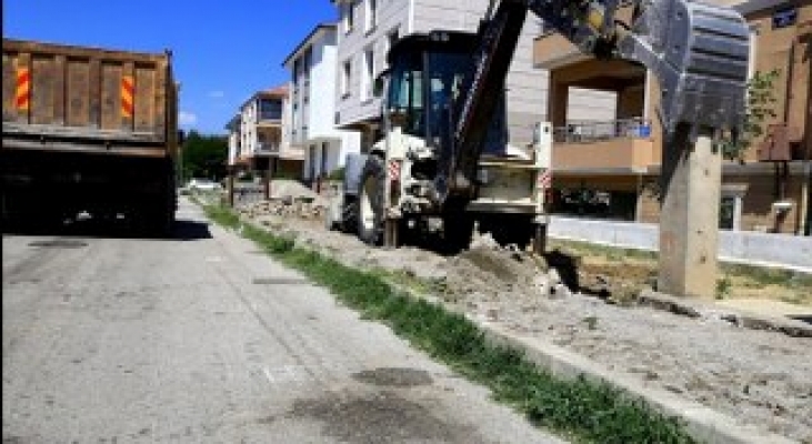 Erzincan Belediyesi alt ve üst yapı çalışmalarına devam ediyor