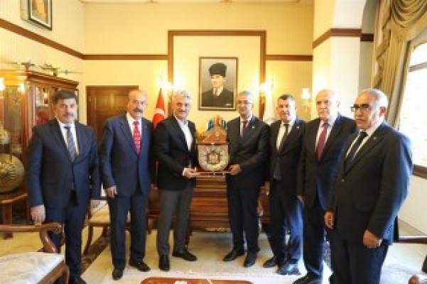 MHP Genel Başkan Yardımcısından Vali Makas’a ziyaret