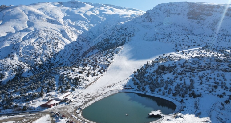 Ergan Dağı Kayak Merkezi sezonu açmaya hazırlanıyor
