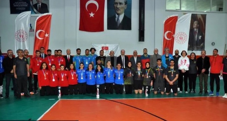 Ünilig Türkiye şampiyonasında büyük başarı