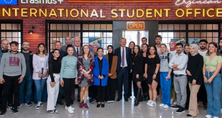 Uluslararası Öğrenci Ofisi açıldı