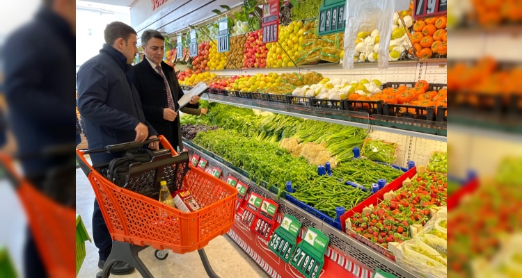 Erzincan'daki marketlerde fahiş fiyat denetimi yapıldı