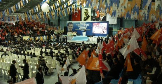 Başbakan Davutoğlu Erzincanlılarla buluştu