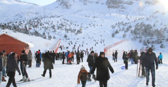 Başsoy, Ergan Dağı Kayak Tesislerini ziyaret etti